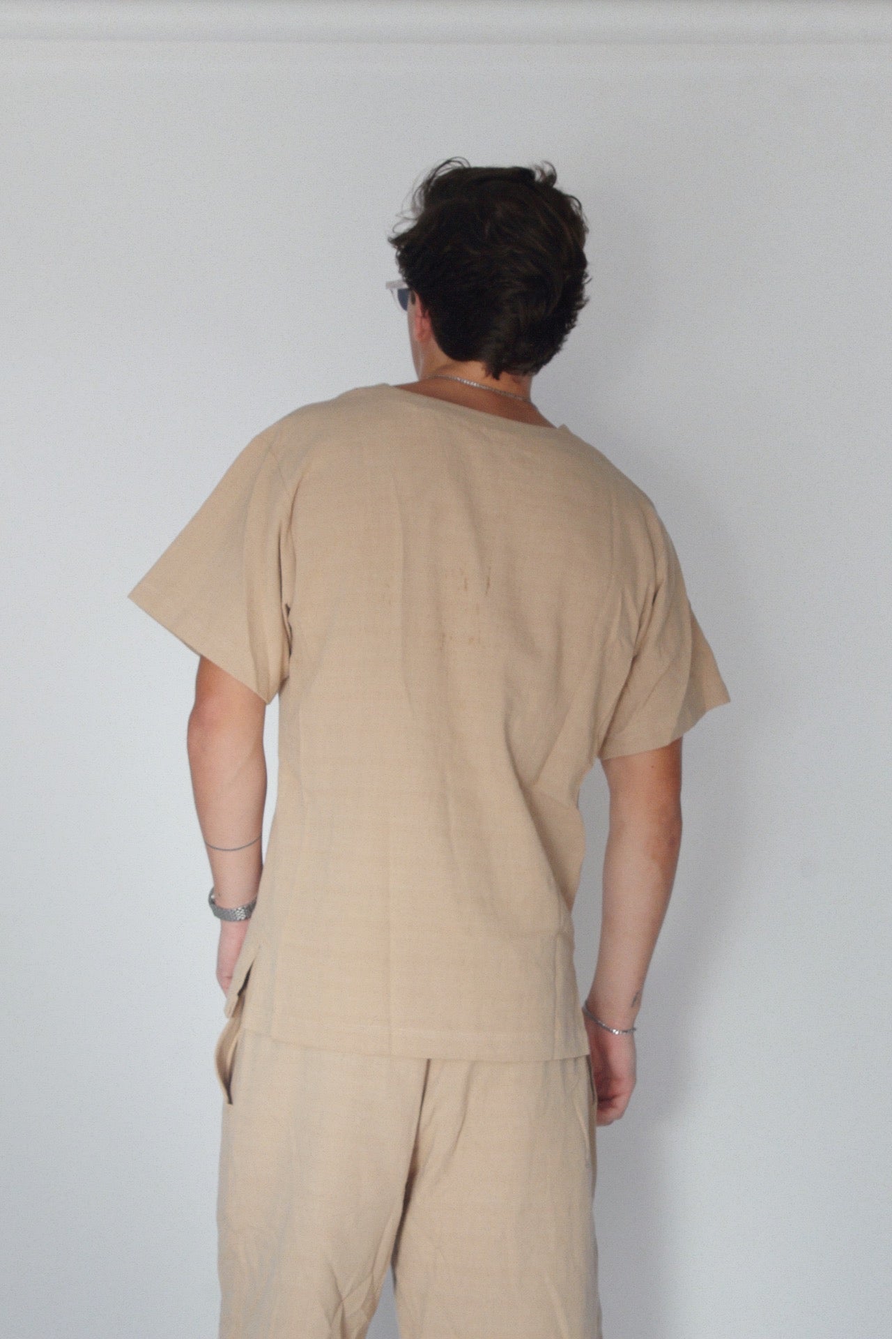 PLAYERA SÁNTALO BEIGE